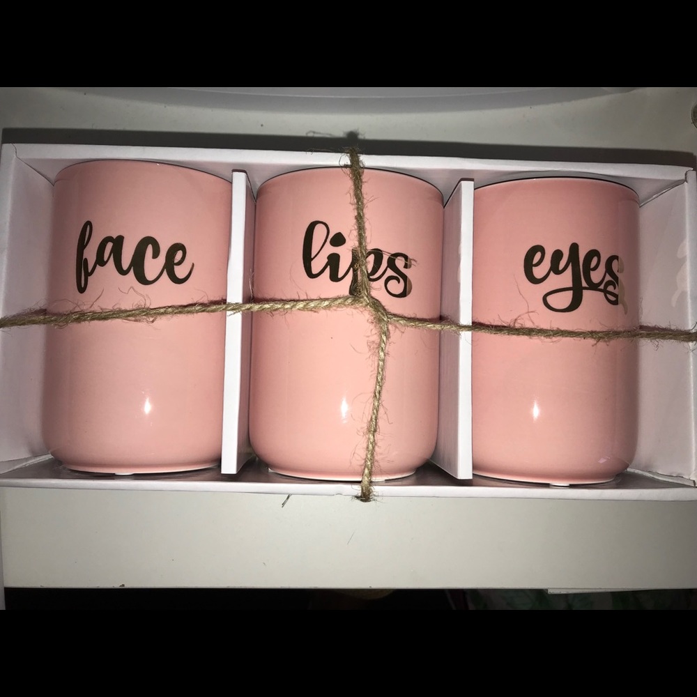 Makeup brush containers